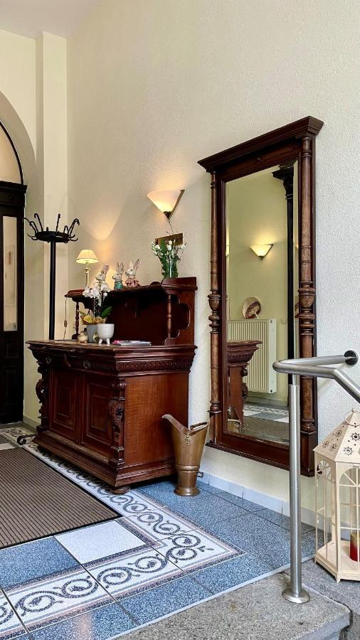 Hotel Mauritius - Im Herzen Von Crimmitschau المظهر الخارجي الصورة