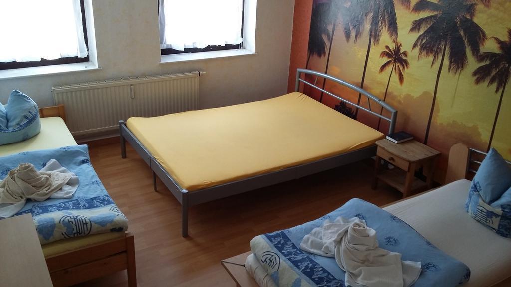 Hotel Mauritius - Im Herzen Von Crimmitschau المظهر الخارجي الصورة