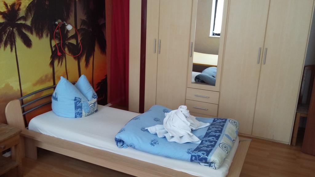 Hotel Mauritius - Im Herzen Von Crimmitschau المظهر الخارجي الصورة