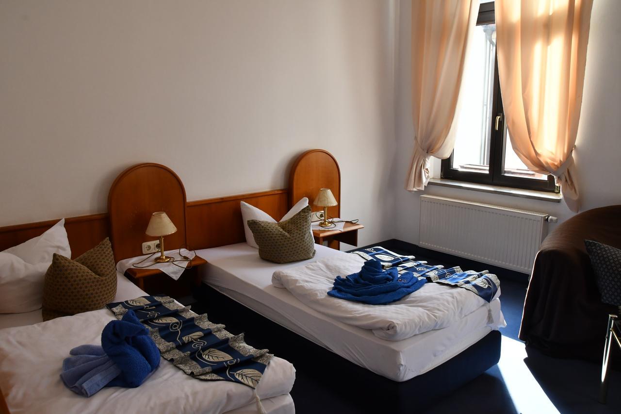 Hotel Mauritius - Im Herzen Von Crimmitschau المظهر الخارجي الصورة
